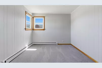 125 Friend St, Adams, MA 01220 - Photo 20