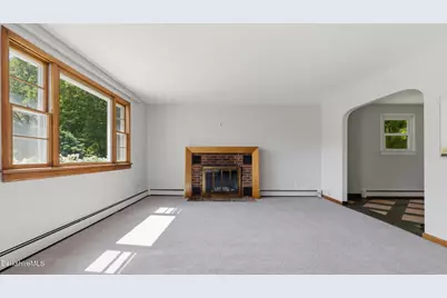 125 Friend St, Adams, MA 01220 - Photo 8