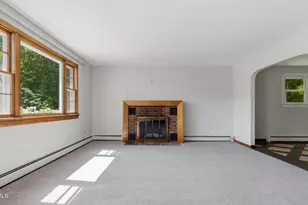 125 Friend St, Adams, MA 01220 - Photo 8
