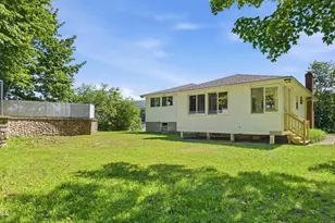 125 Friend St, Adams, MA 01220 - Photo 30