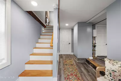 9 Richmond Ln, Adams, MA 01220 - Photo 6