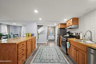 9 Richmond Ln, Adams, MA 01220 - Photo 12