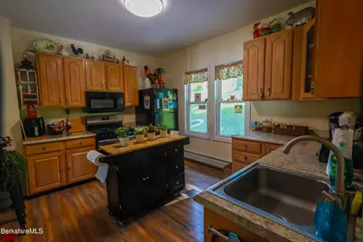 34 Shaft Rd, North Adams, MA 01247 - Photo 8