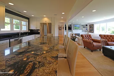 154 Plunkett St, Lenox, MA 01240 - Photo 16