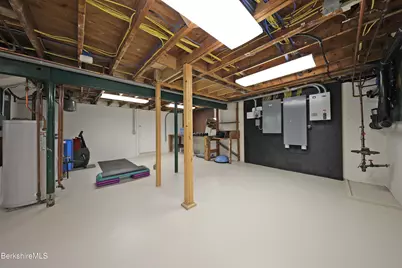 154 Plunkett St, Lenox, MA 01240 - Photo 38