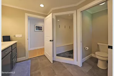 154 Plunkett St, Lenox, MA 01240 - Photo 36