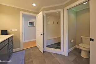 154 Plunkett St, Lenox, MA 01240 - Photo 36