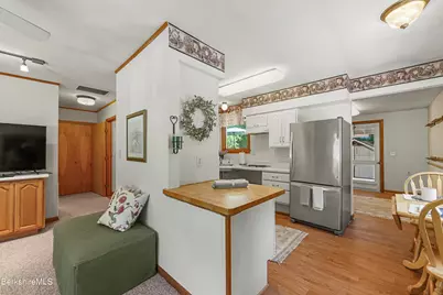 29 Cecelia Ter, Pittsfield, MA 01201 - Photo 8