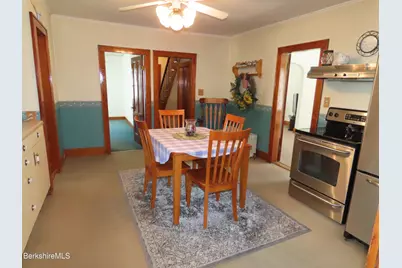 32 Valley St, Adams, MA 01220 - Photo 6