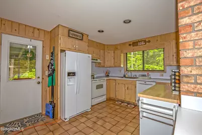 454 Seneca Dr, Becket, MA 01223 - Photo 18