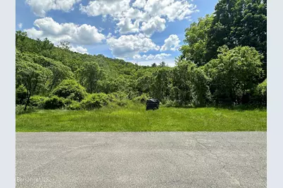 3 Apple St, Stockbridge, MA 01262 - Photo 10