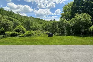 3 Apple St, Stockbridge, MA 01262 - Photo 10