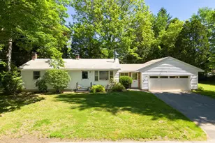 8 Stillwell St, Great Barrington, MA 01230 - Photo 2