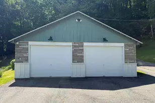 101 Harris St, North Adams, MA 01247 - Photo 4
