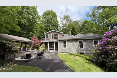 101 Harris St, North Adams, MA 01247 - Photo 12