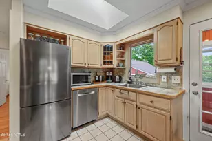 359 New Lenox Rd, Lenox, MA 01240 - Photo 16