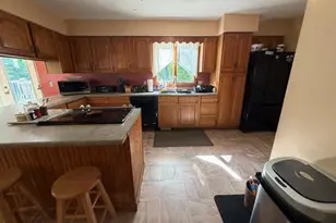118 Winesap Rd, Pittsfield, MA 01201 - Photo 2