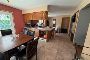 118 Winesap Rd, Pittsfield, MA 01201 - Photo 4