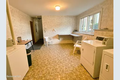 106 E Housatonic St #3, Pittsfield, MA 01201 - Photo 26