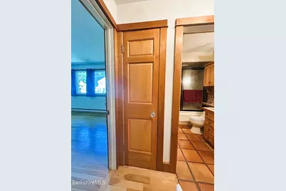 106 E Housatonic St #3, Pittsfield, MA 01201 - Photo 18