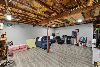1952 East St, Pittsfield, MA 01201 - Photo 26