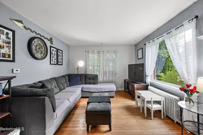 1952 East St, Pittsfield, MA 01201 - Photo 4