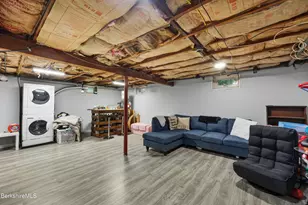 1952 East St, Pittsfield, MA 01201 - Photo 24
