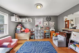 1952 East St, Pittsfield, MA 01201 - Photo 8