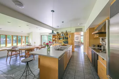 729 Hewins St, Sheffield, MA 01257 - Photo 22