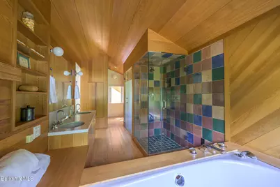 729 Hewins St, Sheffield, MA 01257 - Photo 40
