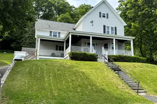 115 Cliff St, North Adams, MA 01247 - Photo 2