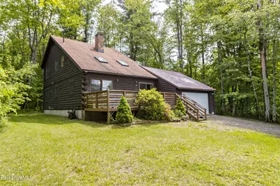 48 Canterbury Ln, Hinsdale, MA 01235 - Photo 2