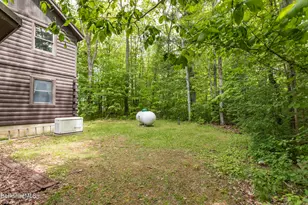 48 Canterbury Ln, Hinsdale, MA 01235 - Photo 6