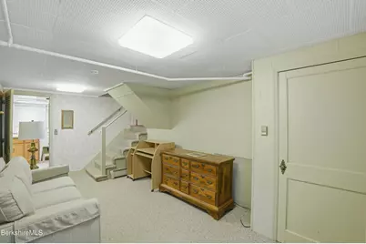 15 Lillian St, Pittsfield, MA 01201 - Photo 28