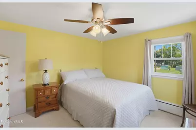 15 Lillian St, Pittsfield, MA 01201 - Photo 20