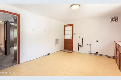 116 Bromback St, Pittsfield, MA 01201 - Photo 14