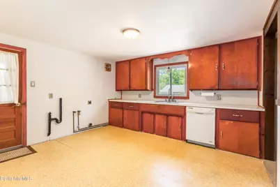 116 Bromback St, Pittsfield, MA 01201 - Photo 12