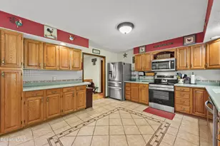 156 Bailey Rd, Lanesborough, MA 01237 - Photo 16