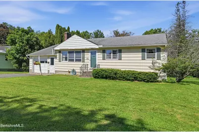 39 Meleca Ave, Pittsfield, MA 01201 - Photo 2