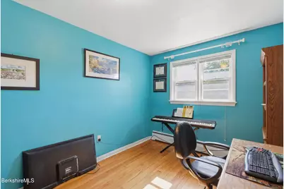 39 Meleca Ave, Pittsfield, MA 01201 - Photo 16