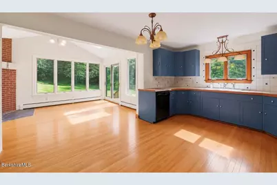 15 Cross Rd, West Stockbridge, MA 01266 - Photo 4