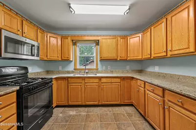 51 Middlefield Rd, Peru, MA 01235 - Photo 10