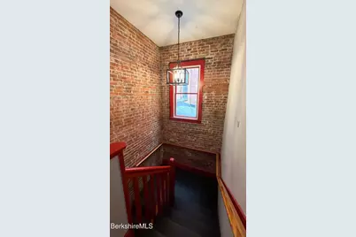 47 Park St, Adams, MA 01220 - Photo 10