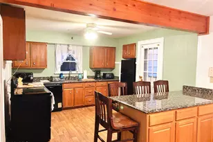 209 Corinth St, North Adams, MA 01247 - Photo 10