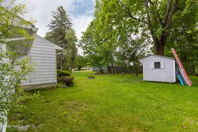 580 Elm St, Pittsfield, MA 01201 - Photo 28