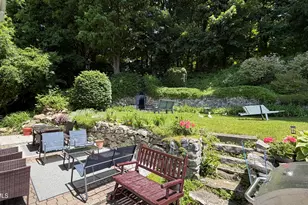 146 Prospect St, North Adams, MA 01247 - Photo 2