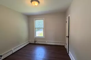 146 Prospect St, North Adams, MA 01247 - Photo 14