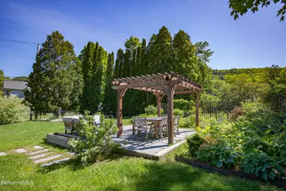 298 Park St, Great Barrington, MA 01230 - Photo 32