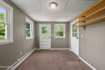 28 Calumet St, Pittsfield, MA 01201 - Photo 18