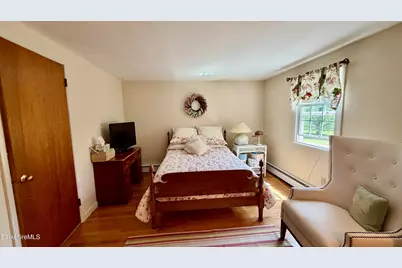 77 Middle Rd, Clarksburg, MA 01247 - Photo 28